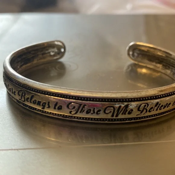 Avon Bracelet Motivational Cuff Bracelet The Future - Picture 2 of 5